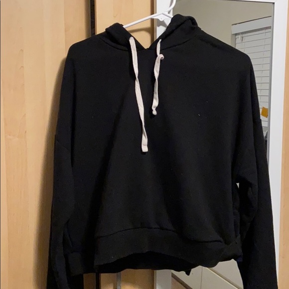 Forever 21 Tops - Forever 21 cropped hoodie